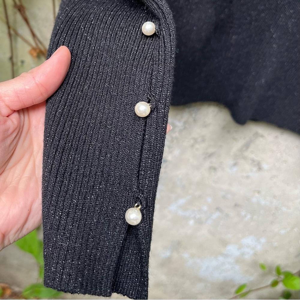 ✨3 for $50✨ Ann Taylor Ribbed Knit Top with Pearl Accents on Sleeves, Black, M